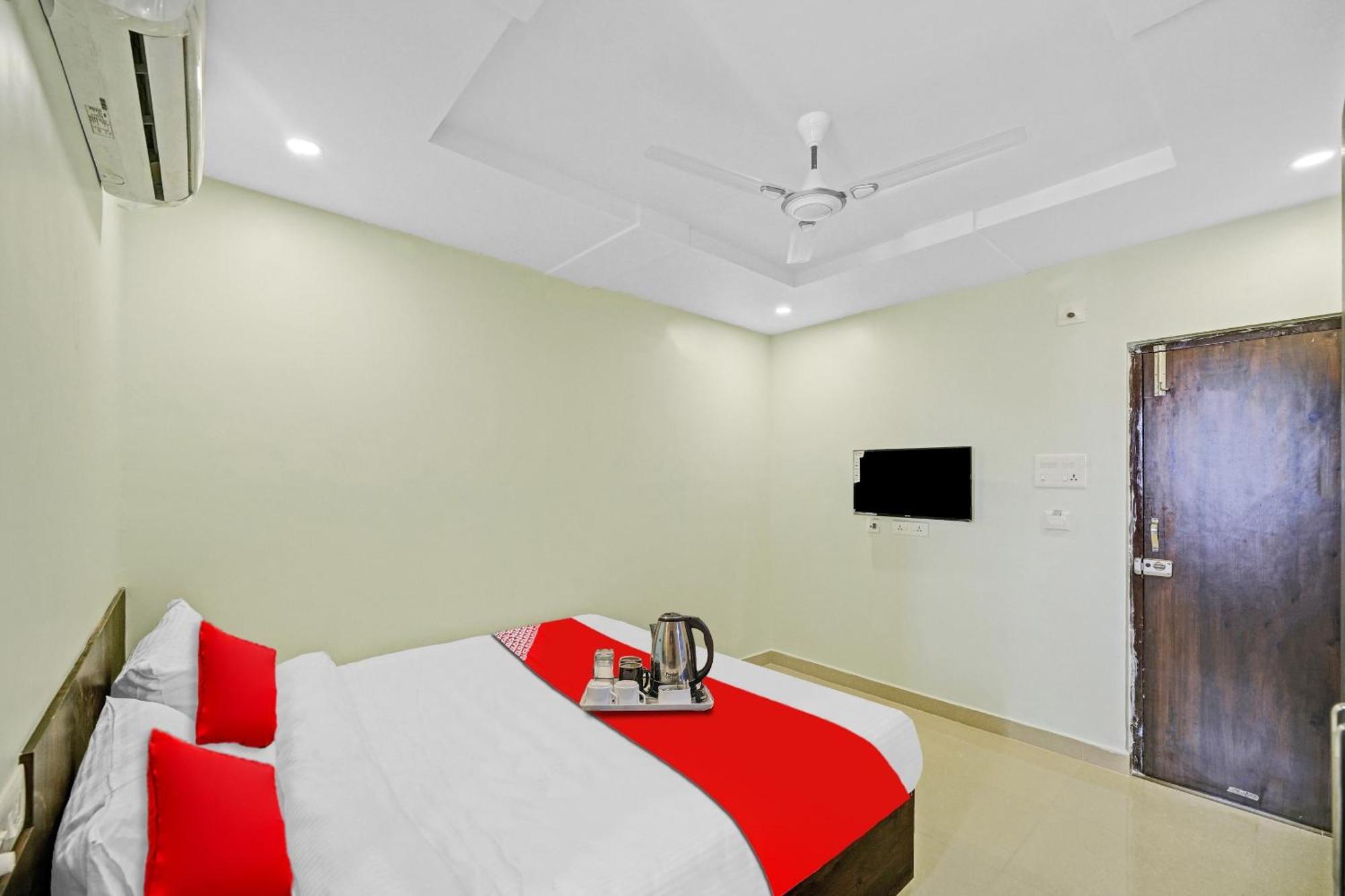 Hotel O Vrk Residency Kurmannapalem Buitenkant foto