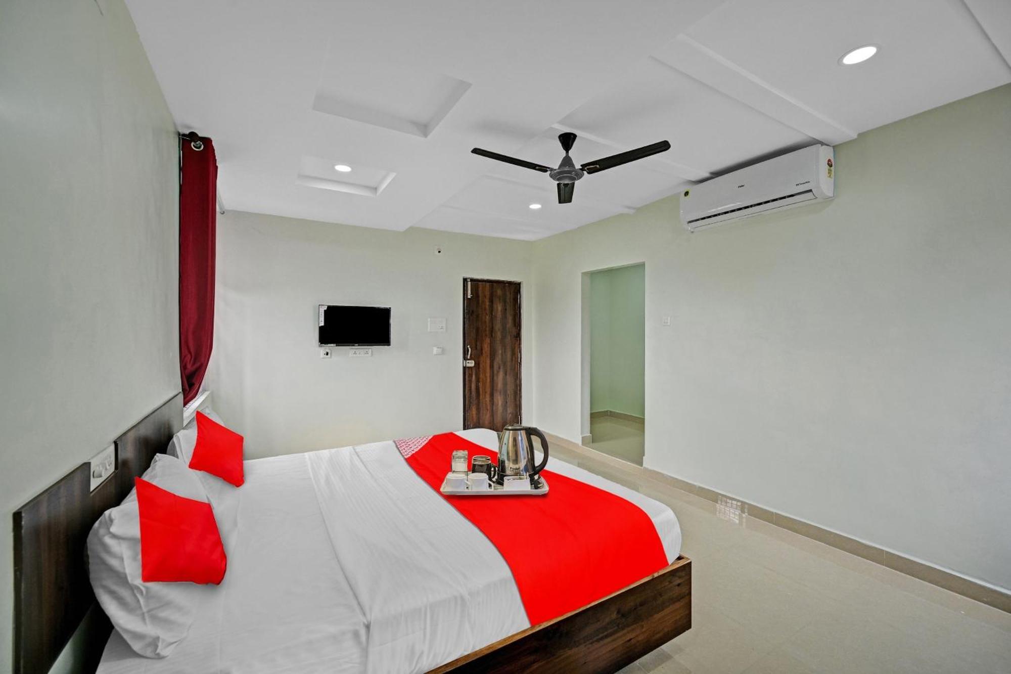 Hotel O Vrk Residency Kurmannapalem Buitenkant foto